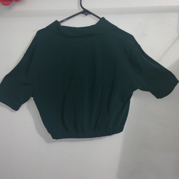 Cropped green cinched polo with yellow stripe. - Picture 3 of 3